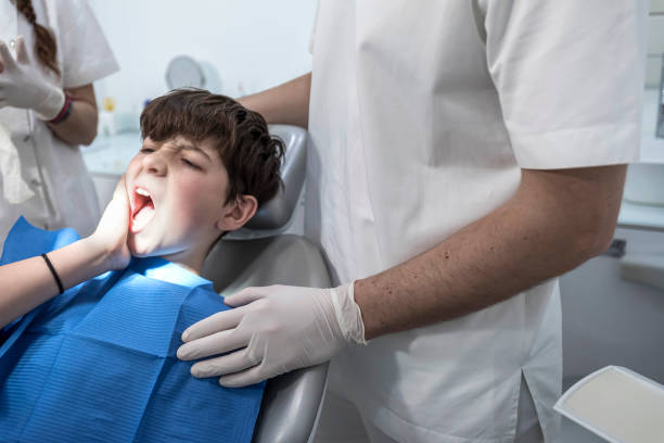 Best Emergency Tooth Extraction in Pontiac, IL